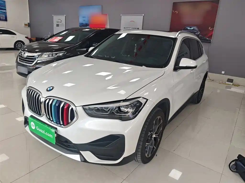 BMW X1 2020 — фото 1