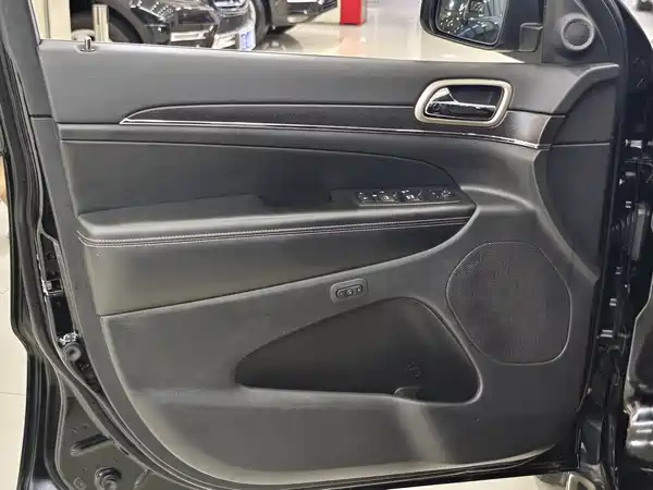 Jeep Grand Cherokee 2019