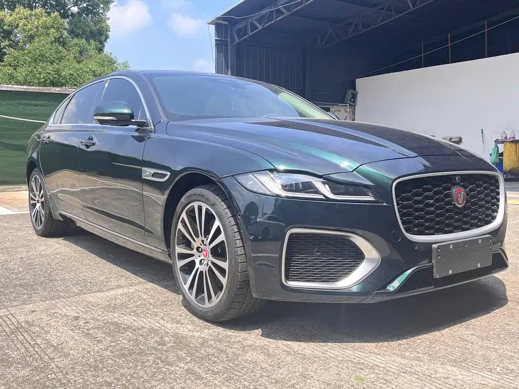 Jaguar XFL 2025