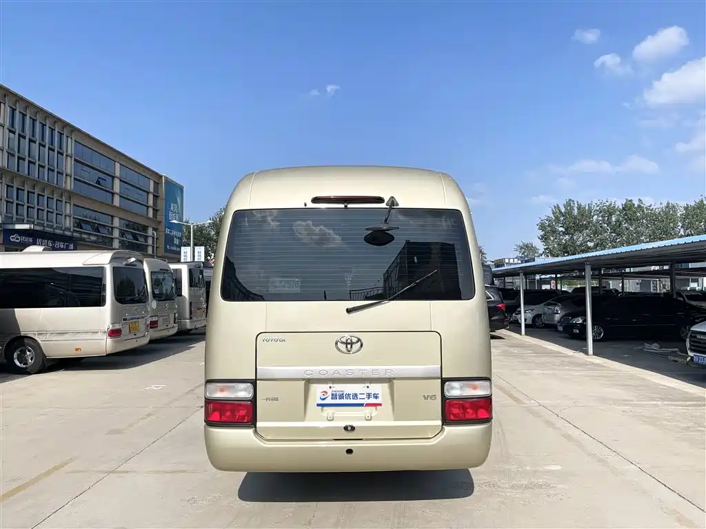 Toyota Coaster 2018 — фото 3