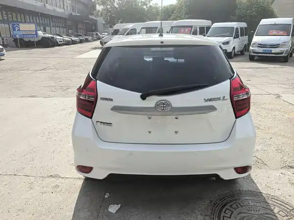Toyota Yaris L 2020