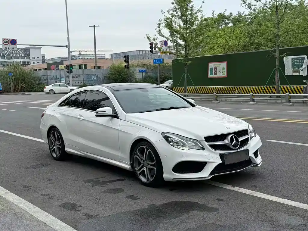 Mercedes-Benz E-Class 2015
