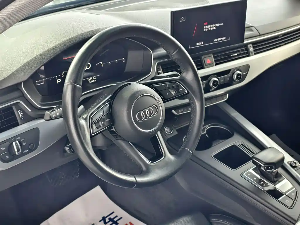 Audi A4L 2022 — фото 8