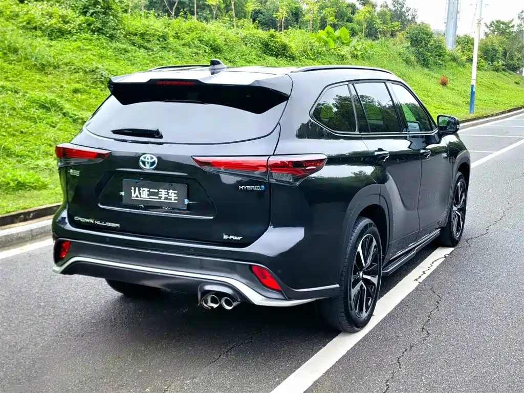 Toyota Crown Kluger 2024