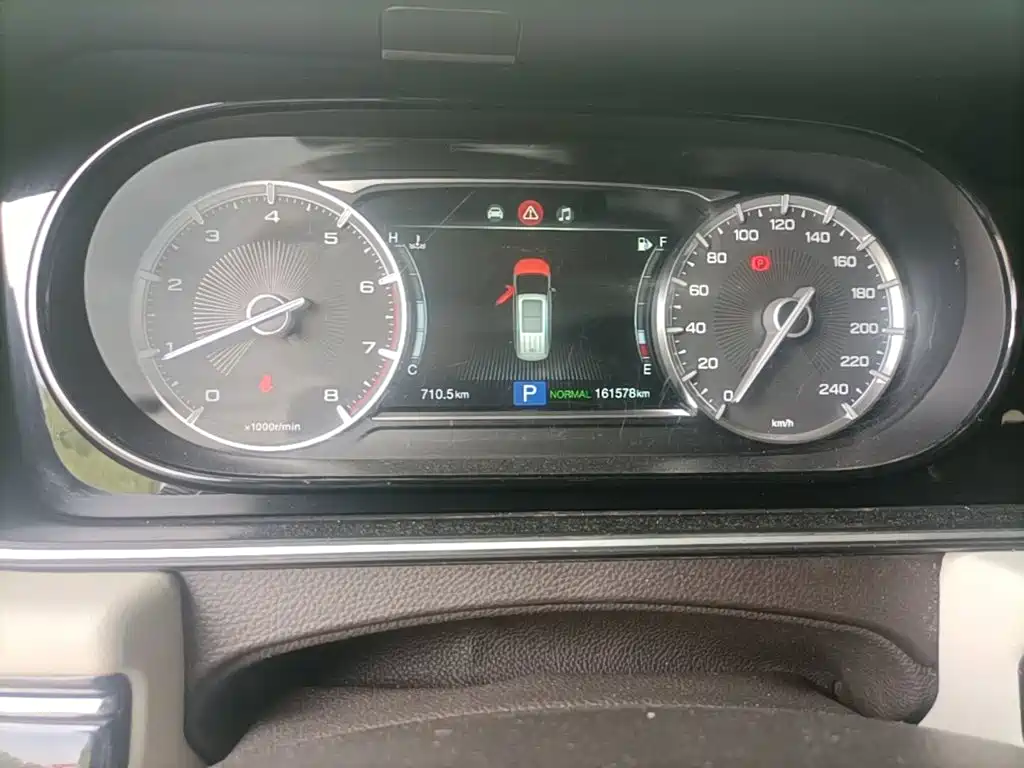 GAC Motor Trumpchi M6 2019 — фото 12