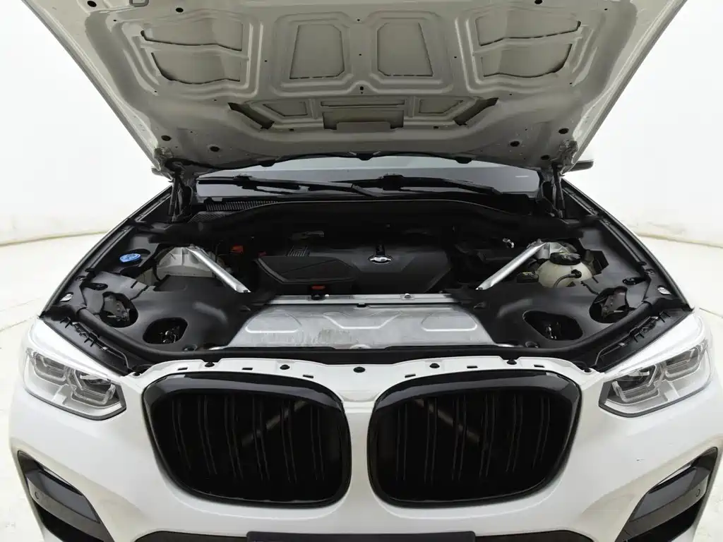 BMW X4 2019 — фото 14