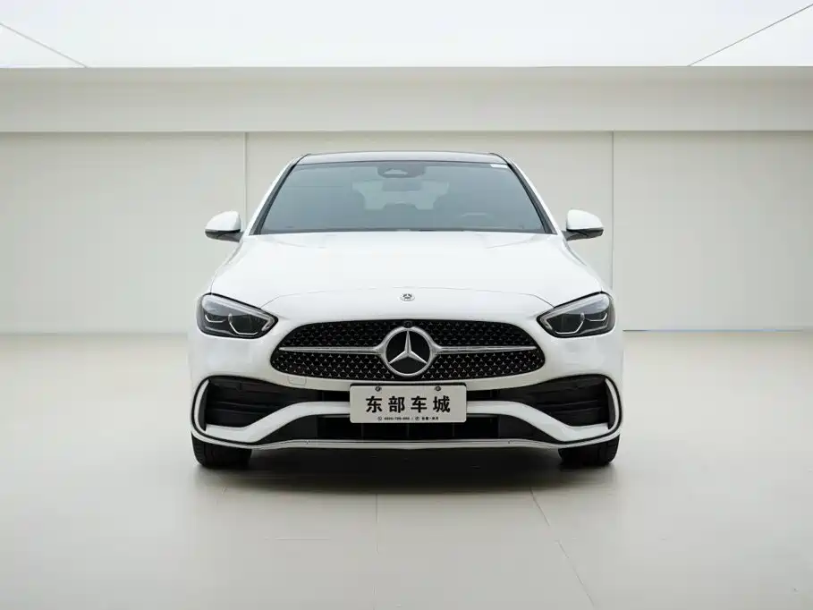 Mercedes-Benz C-Class 2024 — фото 2