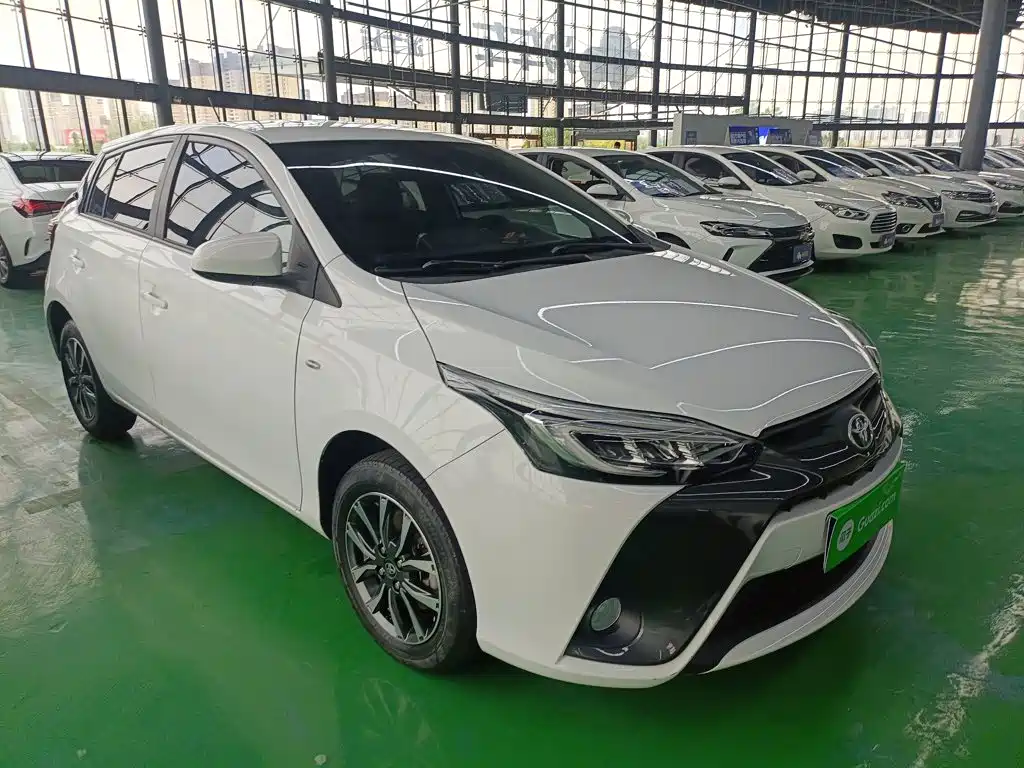 Toyota Yaris L 2019 — фото 4