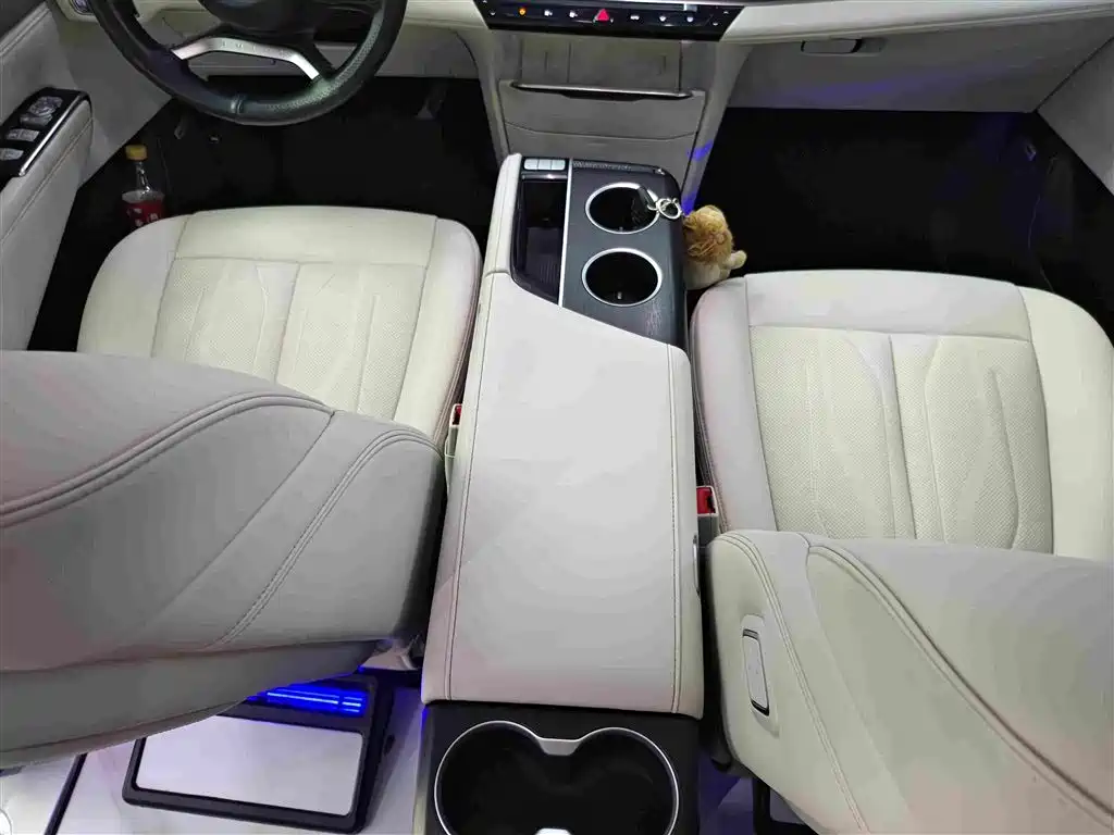 Buick GL8 New Energy 2025 — фото 13