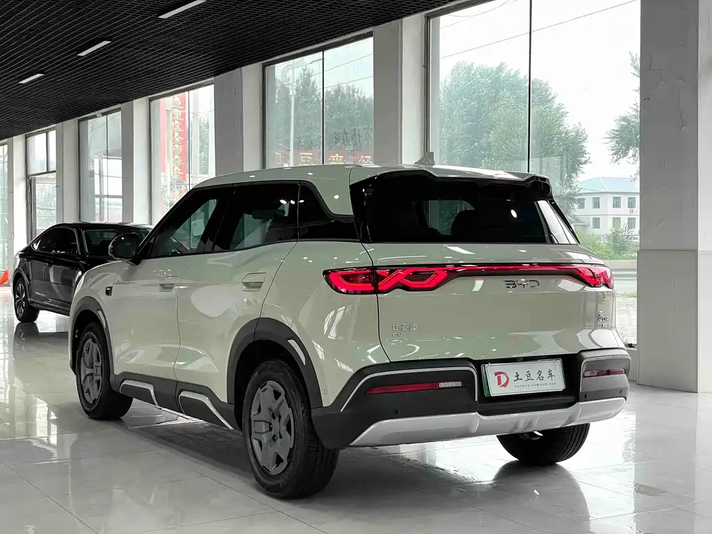 BYD Yuan UP 2025
