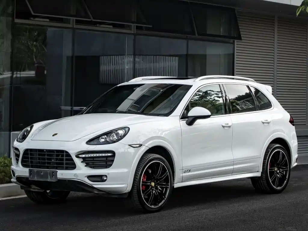 Porsche Cayenne 2014 — фото 1