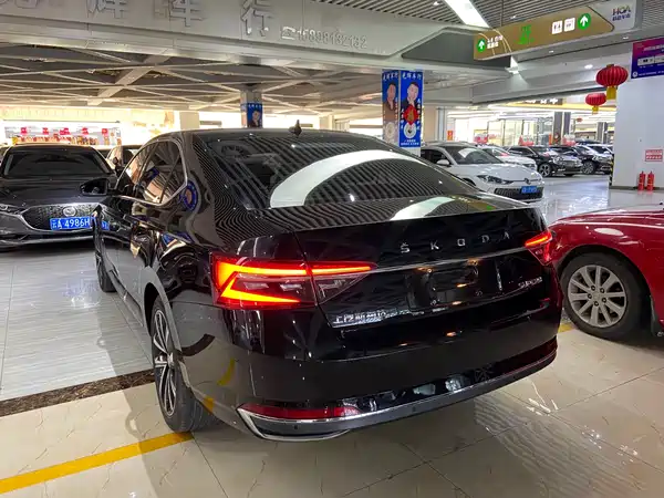 Skoda Superb 2023