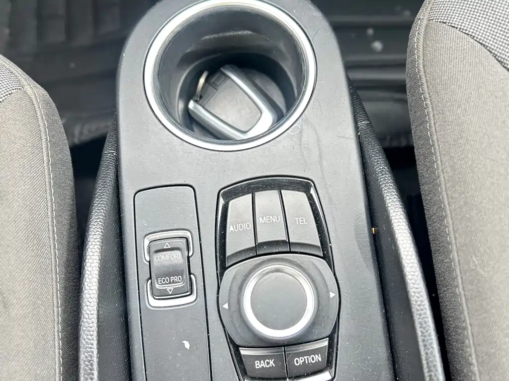 BMW i3 2018 — фото 18
