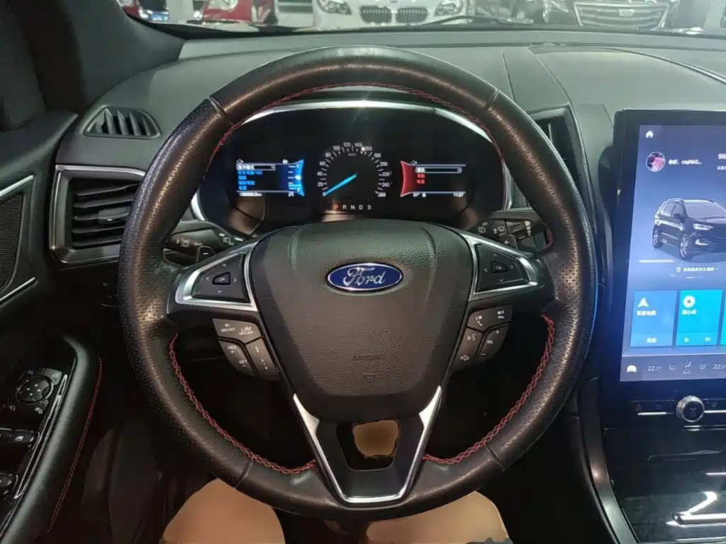 Ford Edge 2019 — фото 11
