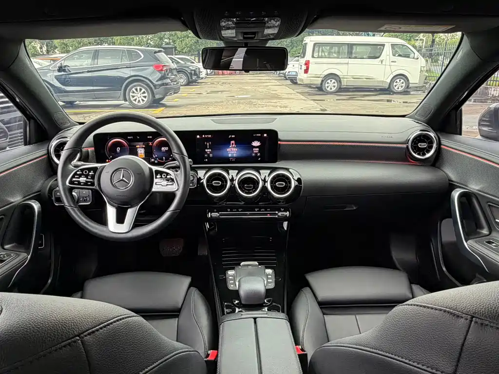 Mercedes-Benz A-Class 2021 — фото 15