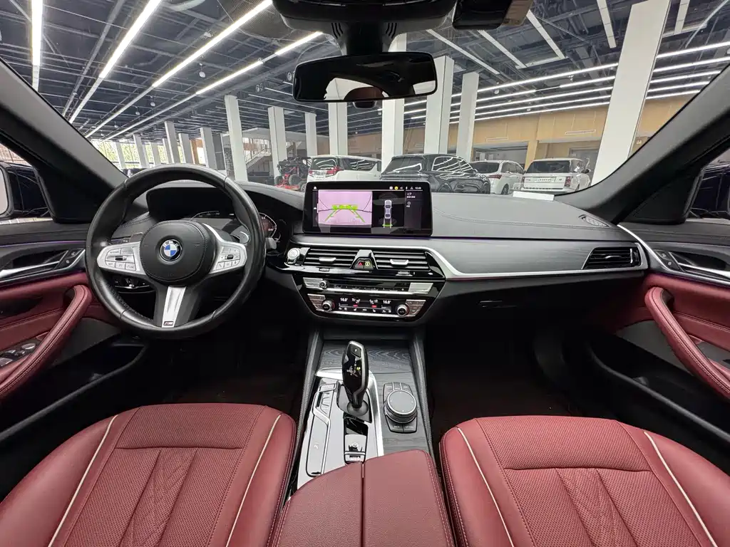 BMW 5 Series 2023 — фото 15