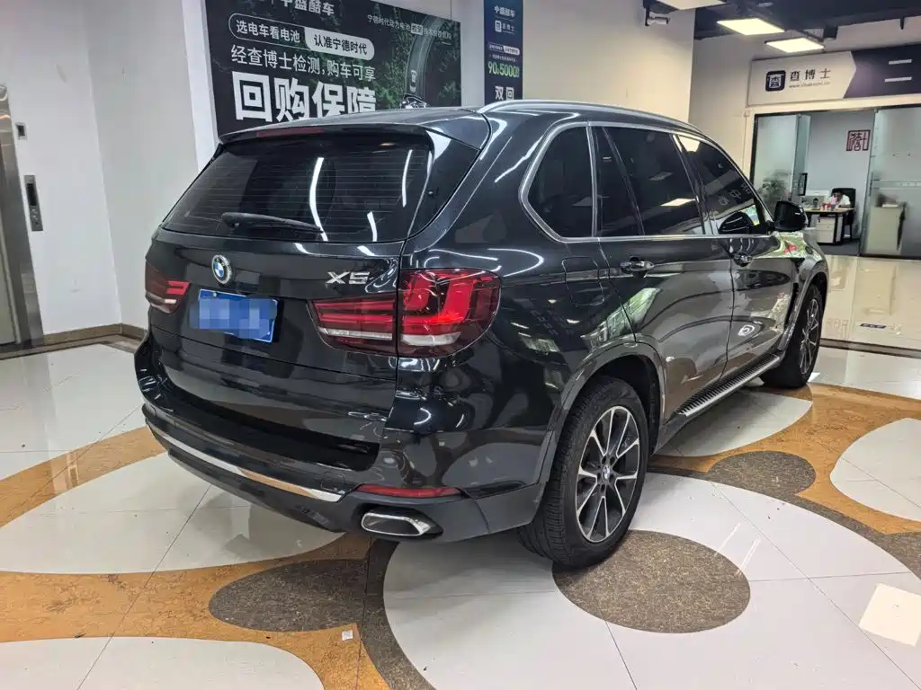 BMW X5 2018 — фото 13