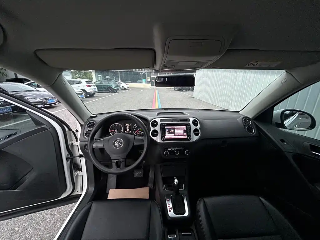 Volkswagen Tiguan 2019 — фото 12