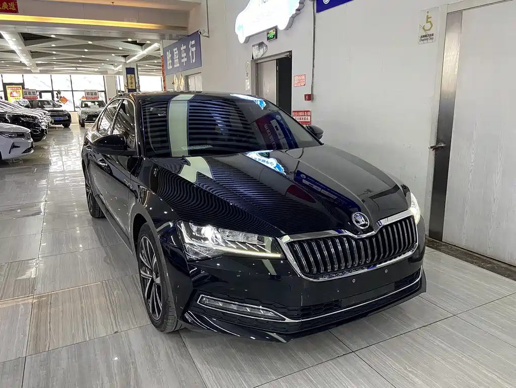 Skoda Superb 2023