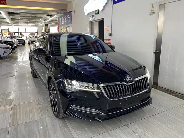 Skoda Superb 2023