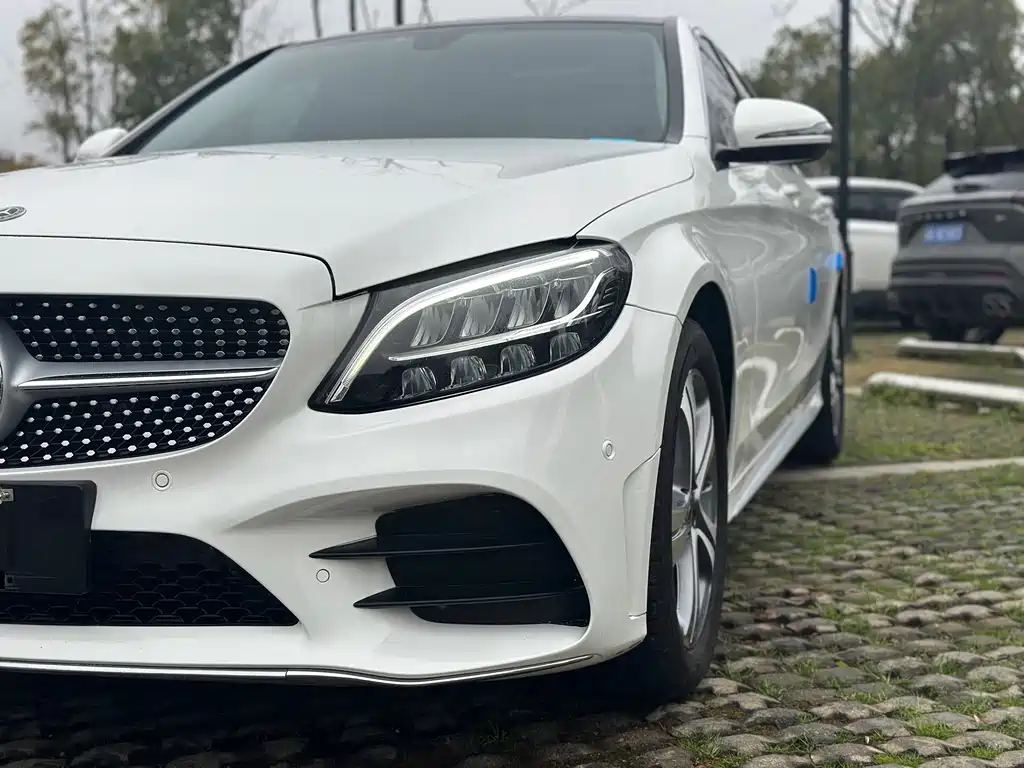 Mercedes-Benz C-Class 2020 — фото 19