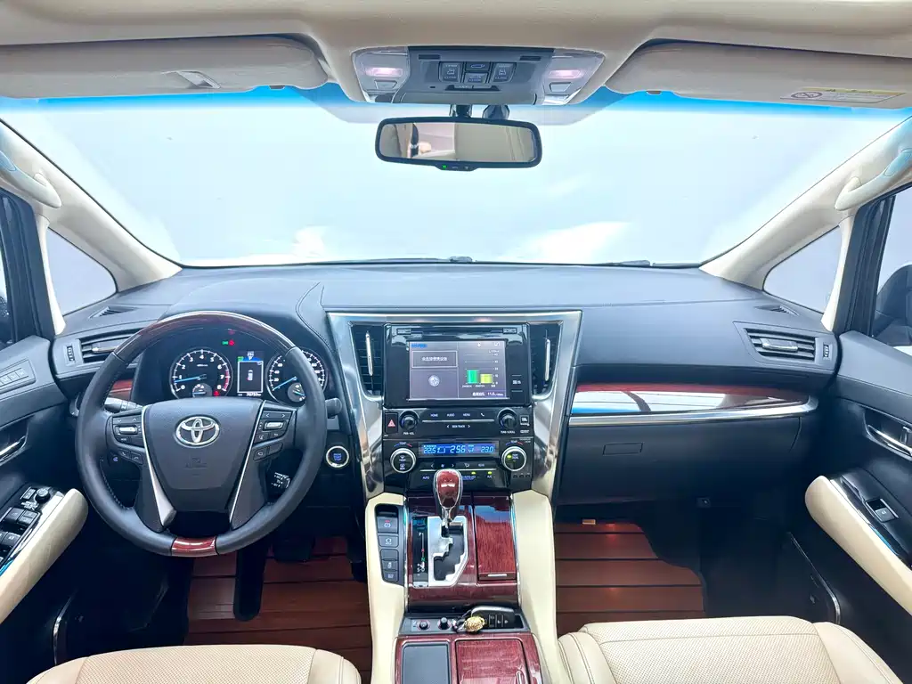 Toyota Alphard 2015 — фото 5