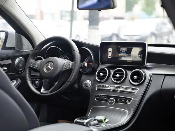 Mercedes-Benz C-Class 2018