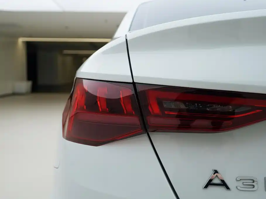 Audi A3 2021 — фото 17