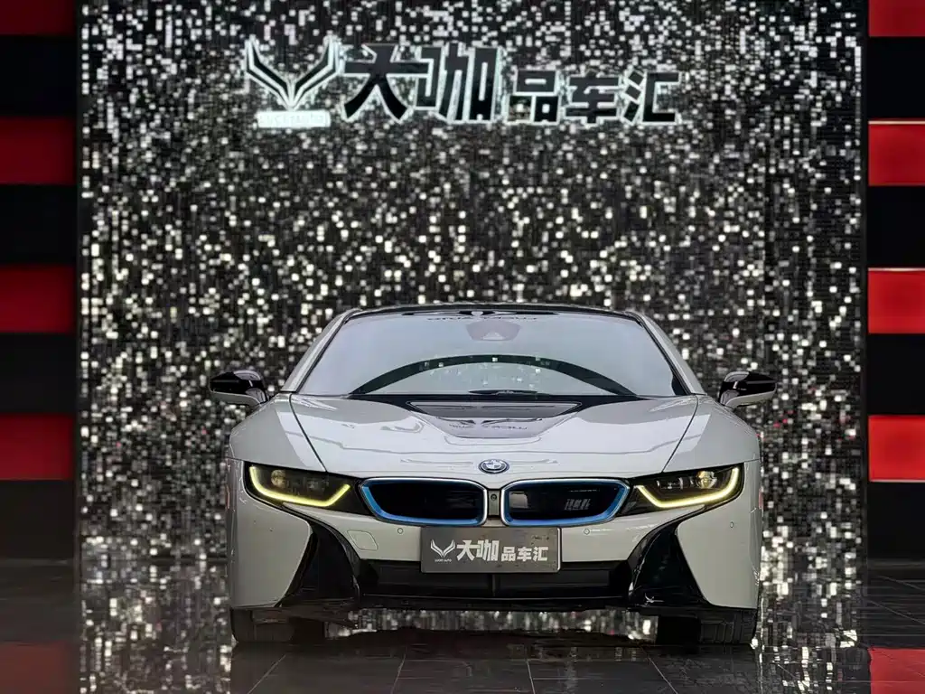BMW i8 2015 — фото 2
