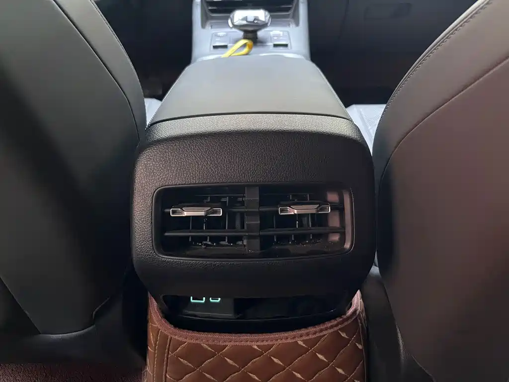 BYD Qin PLUS 2025 — фото 18