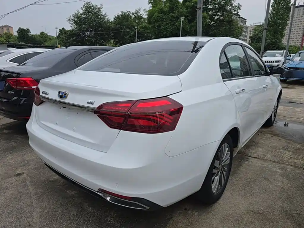 Geely Emgrand 2019
