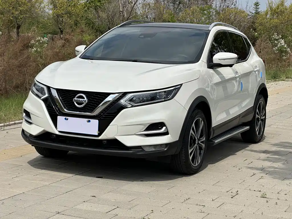 Nissan Qashqai 2022 — фото 1