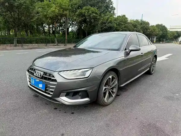 Audi A4L 2021