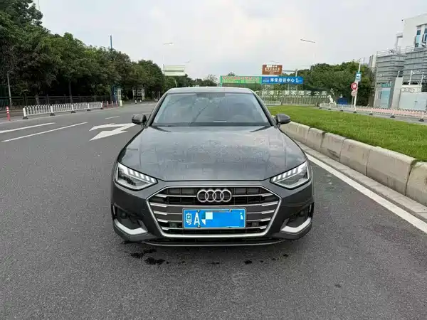 Audi A4L 2021