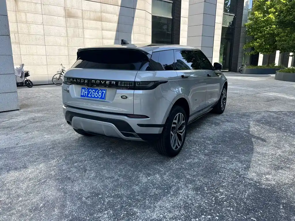 Land Rover Range Rover Evoque New Energy 2023 — фото 4
