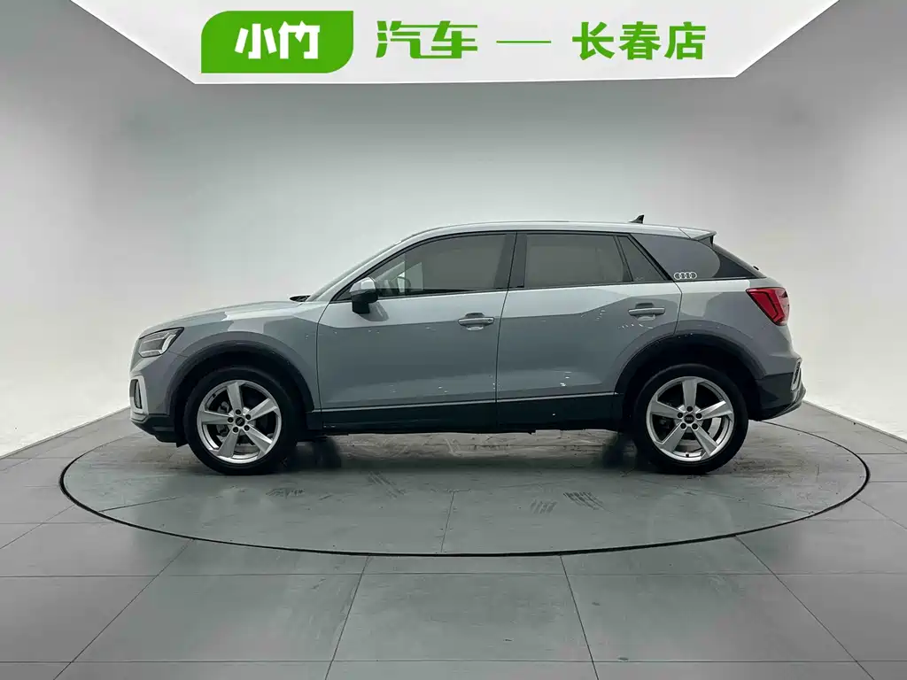 Audi Q2L 2022