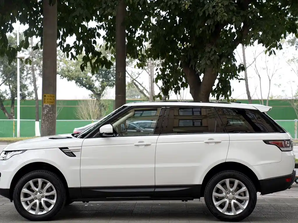Land Rover Range Rover Sport 2015 — фото 4