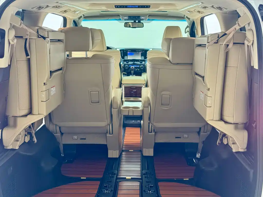 Toyota Alphard 2015 — фото 16