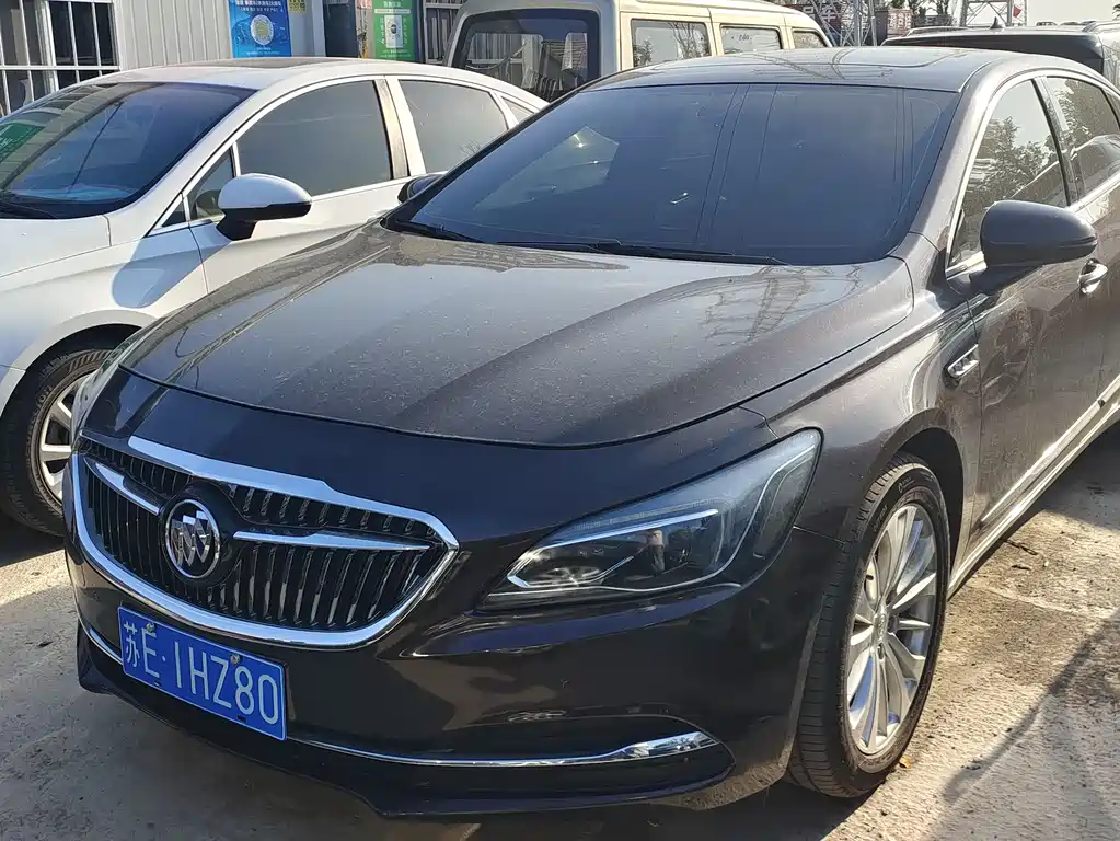 Buick LaCrosse 2018 — фото 2