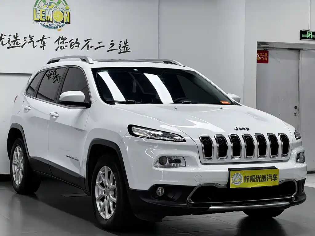 Jeep Cherokee 2018 — фото 4