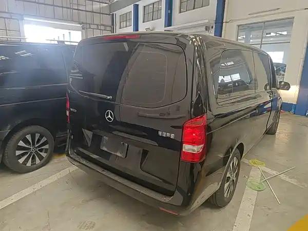 Mercedes-Benz Vito 2023