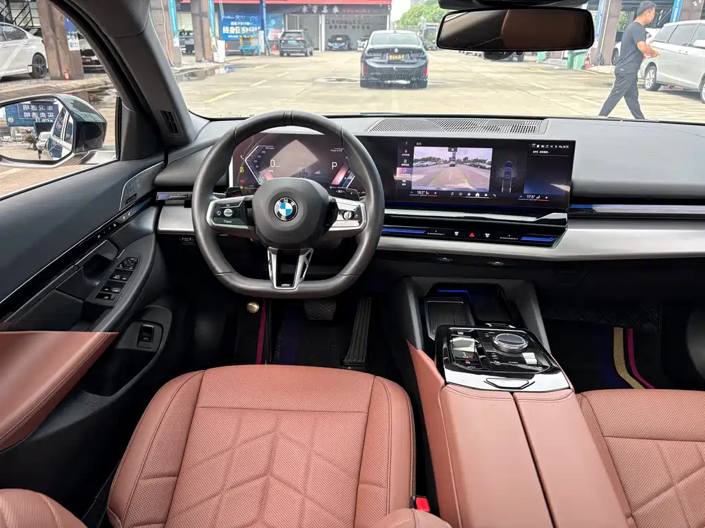 BMW 5 Series 2024