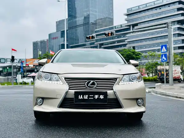 Lexus ES 2013