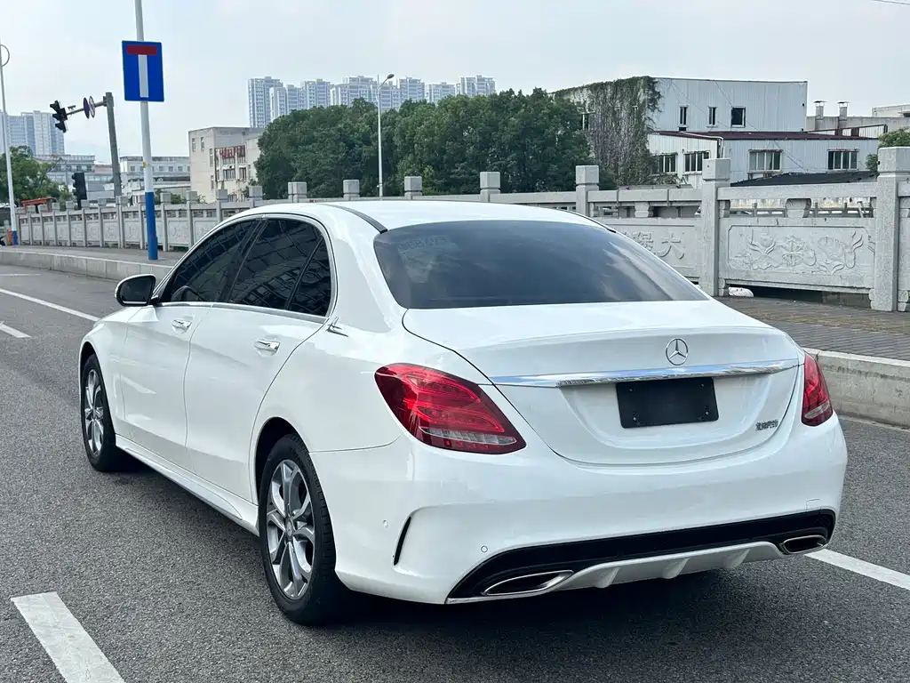 Mercedes-Benz C-Class 2017
