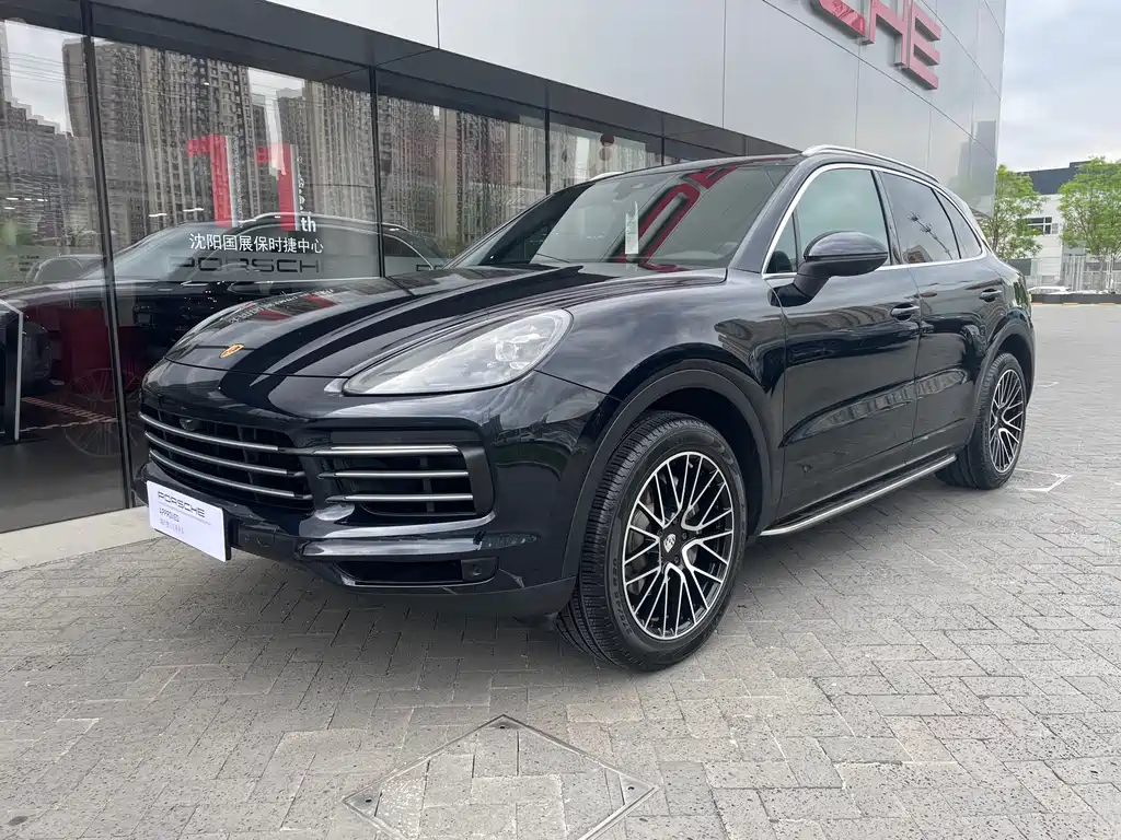 Porsche Cayenne 2019 — фото 1