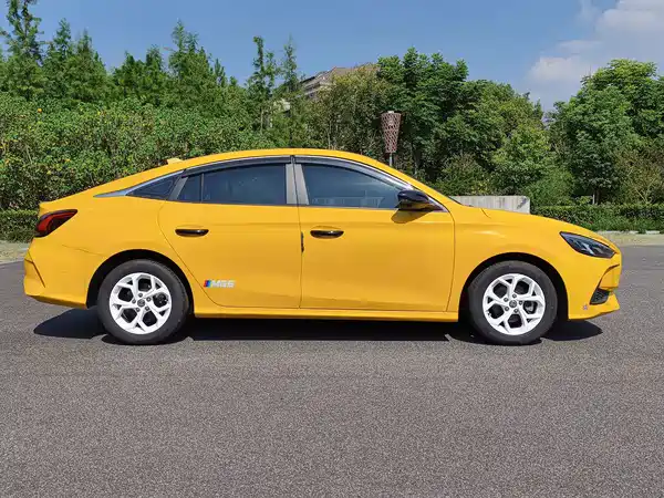 MG MG5 2020
