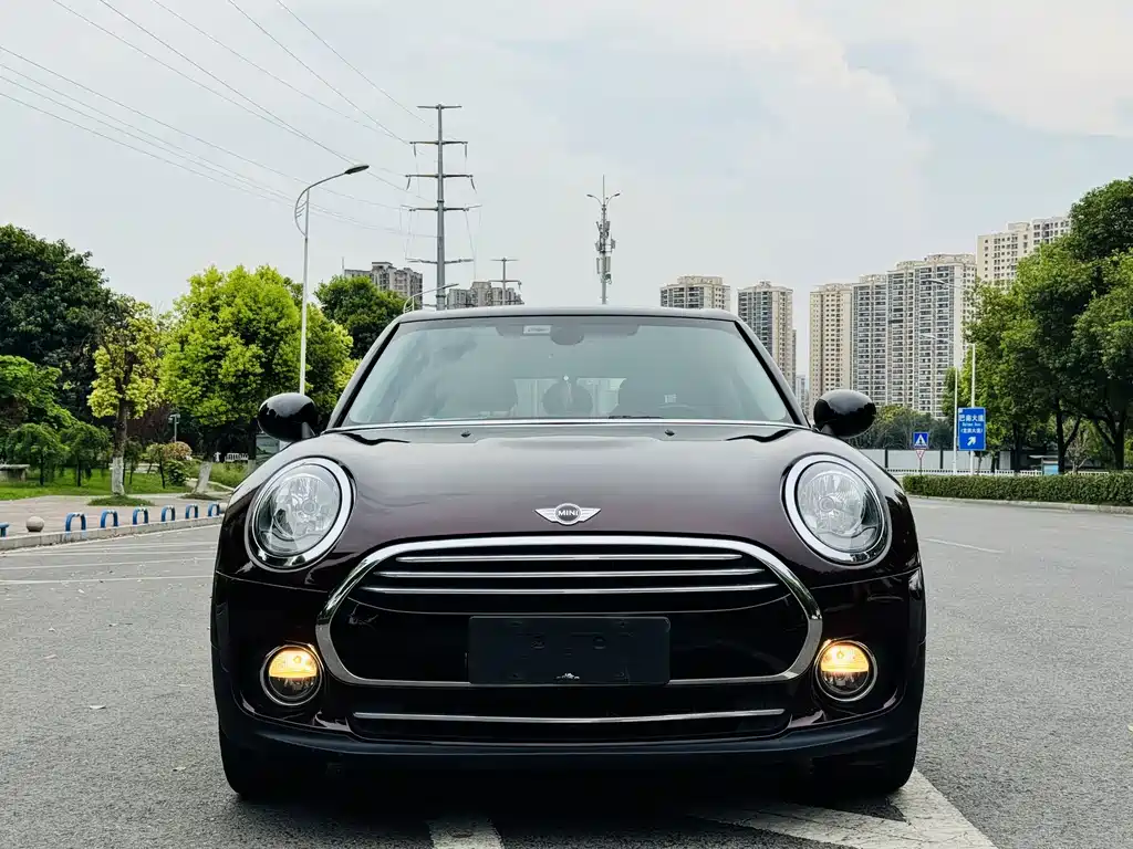 MINI Clubman 2018 — фото 2
