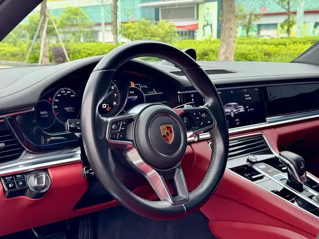Porsche Panamera 2019 — фото 17