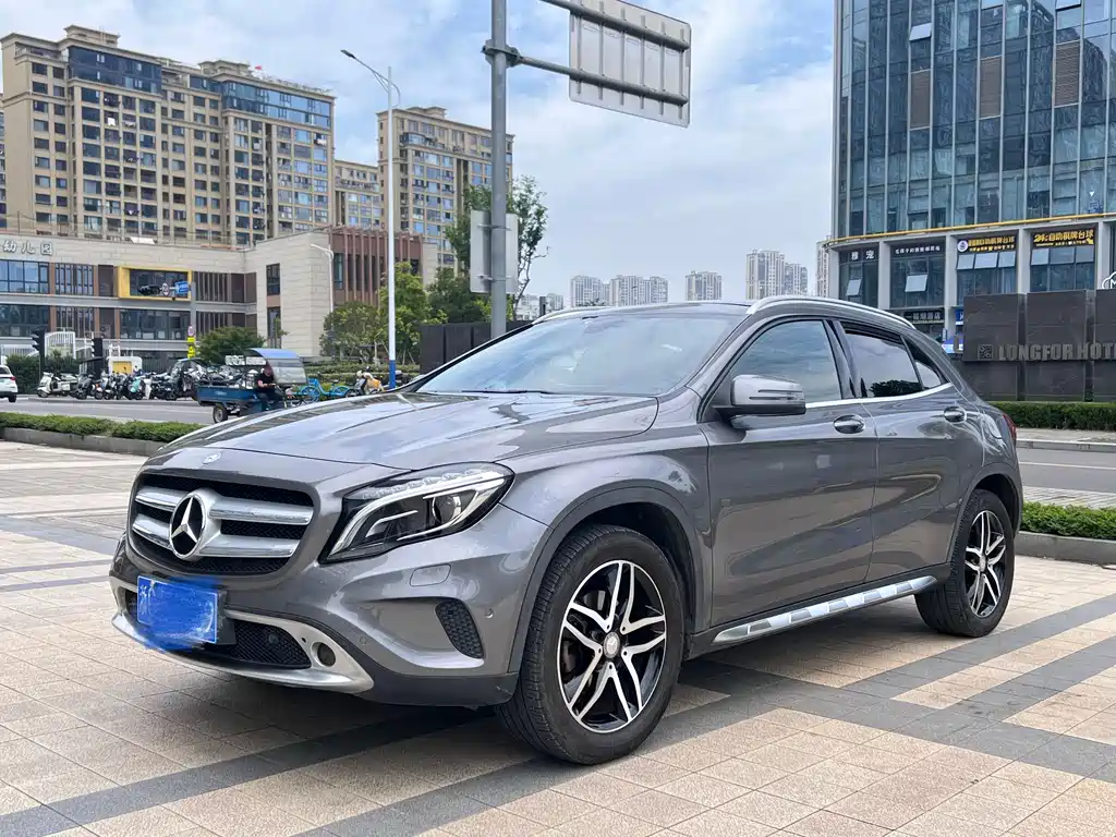Mercedes-Benz GLA 2015 — фото 1