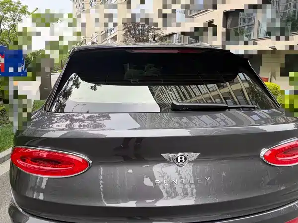 Bentley Bentayga 2022